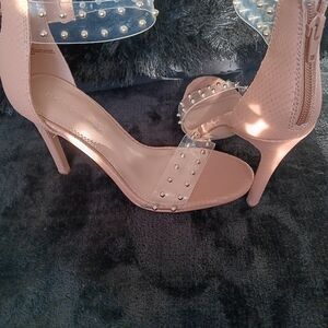 New BCBGeneration Jixa beige With Clear Strap Stiletto Heels Women's Size 7